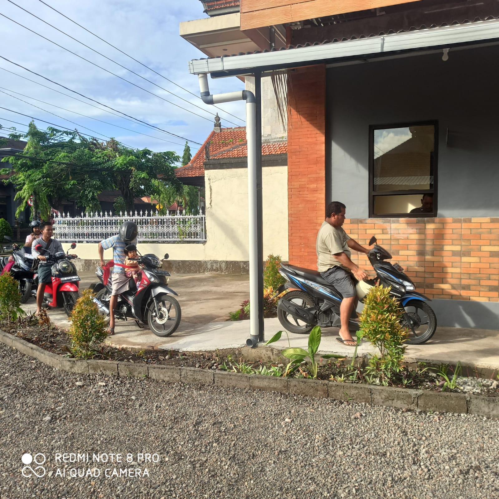 Pelayanan Samsat Drive Thru Polres Karangasem