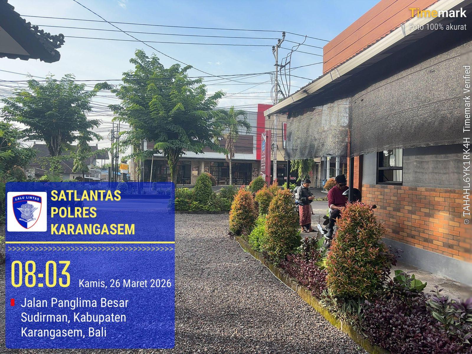 Pelayanan Samsat Drive Thru Polres Karangasem