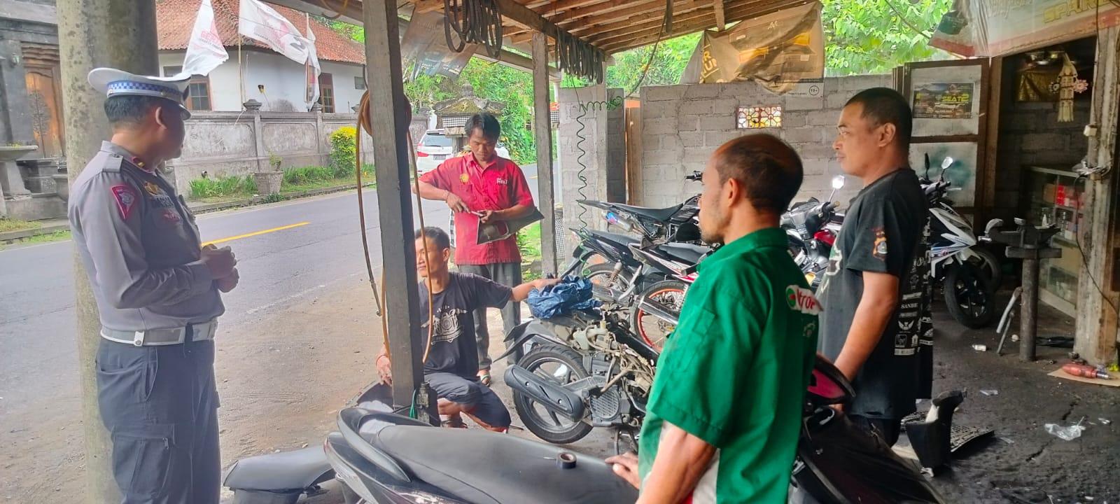 Sat Lantas Polres Karangasem  Gencar Sosialisasi Larangan Knalpot Brong