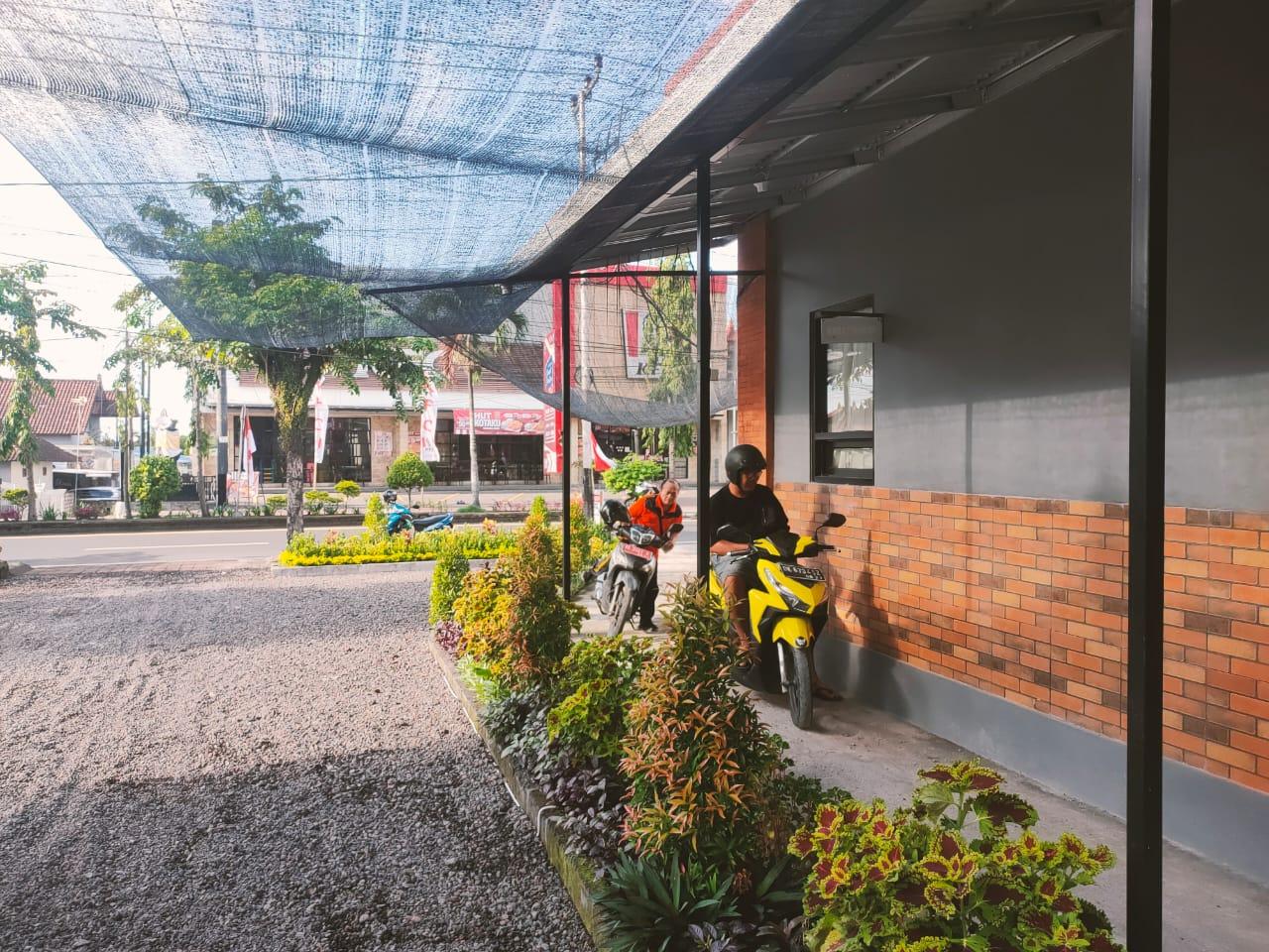 Pelayanan Samsat Drive Thru Polres Karangasem