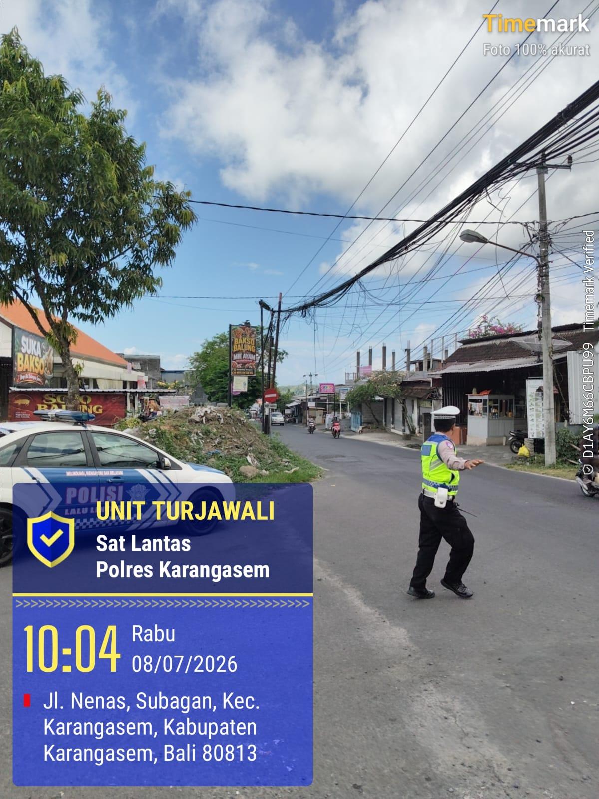Guna menjaga Kamseltibcar Lantas, Unit Turjawali Susuri Jalan Nenas Amlapura