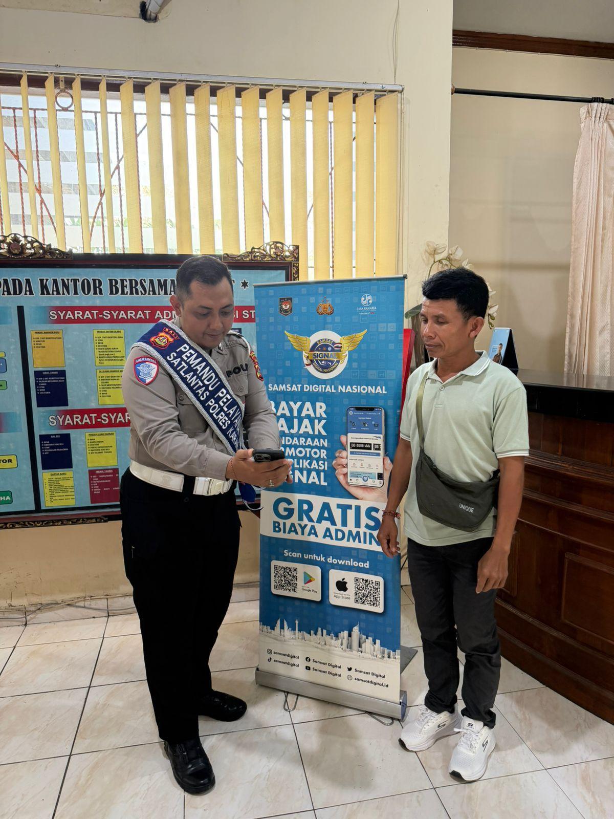 Polres Karangasem  Terus Gencarkan Aplikasi Signal Samsat, Permudah Layanan Pajak bagi Masyarakat 