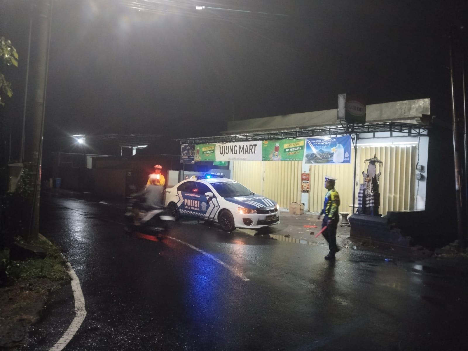 Blue Light Patrol di KTL 1, Satuan  Lalulintas Polres Karangasem Ciptakan Rasa Aman Pada Saat Malam Hari