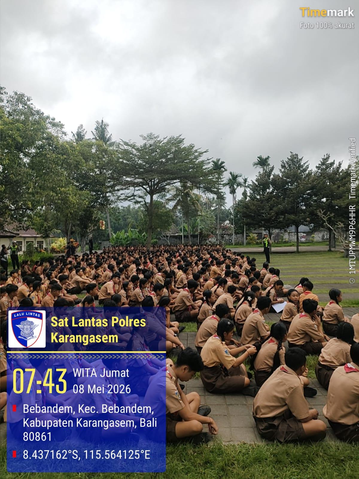 Police Goes To School