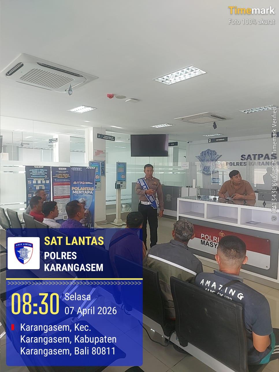 Wujudkan Pelayanan Prima, Satpas Polres Karangasem Laksanakan Pelayanan dengan Senyum, Sapa, Salam