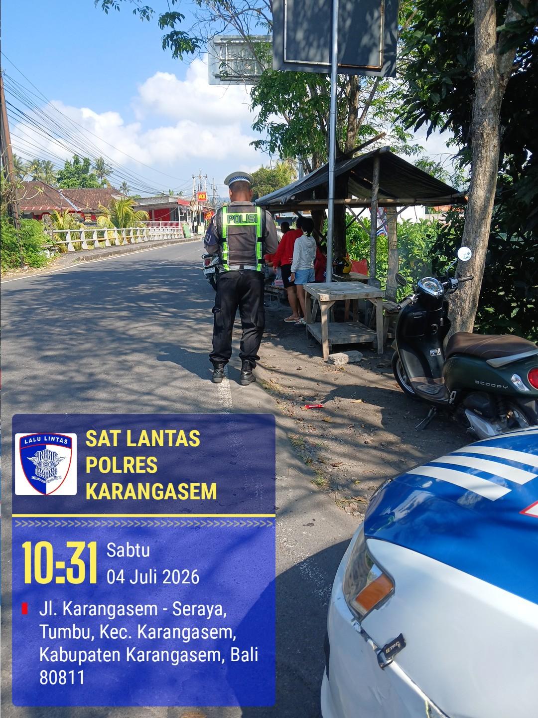 Satuan Lalulintas Polres Karangasem Laksanakan Patroli dialogis di Jalan Raya Ujung