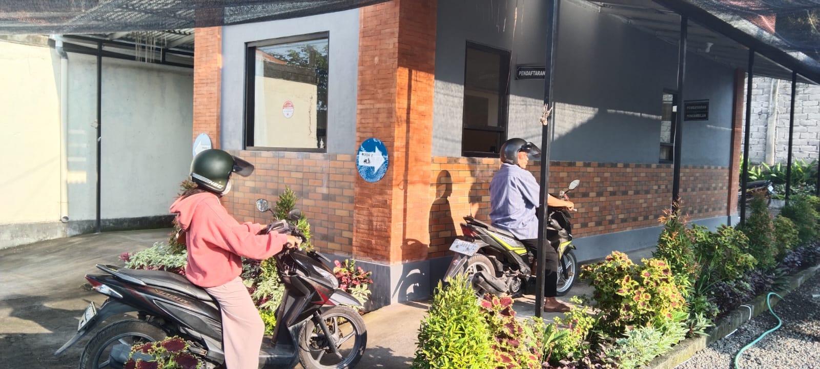 Pelayanan Samsat Drive Thru Polres Karangasem