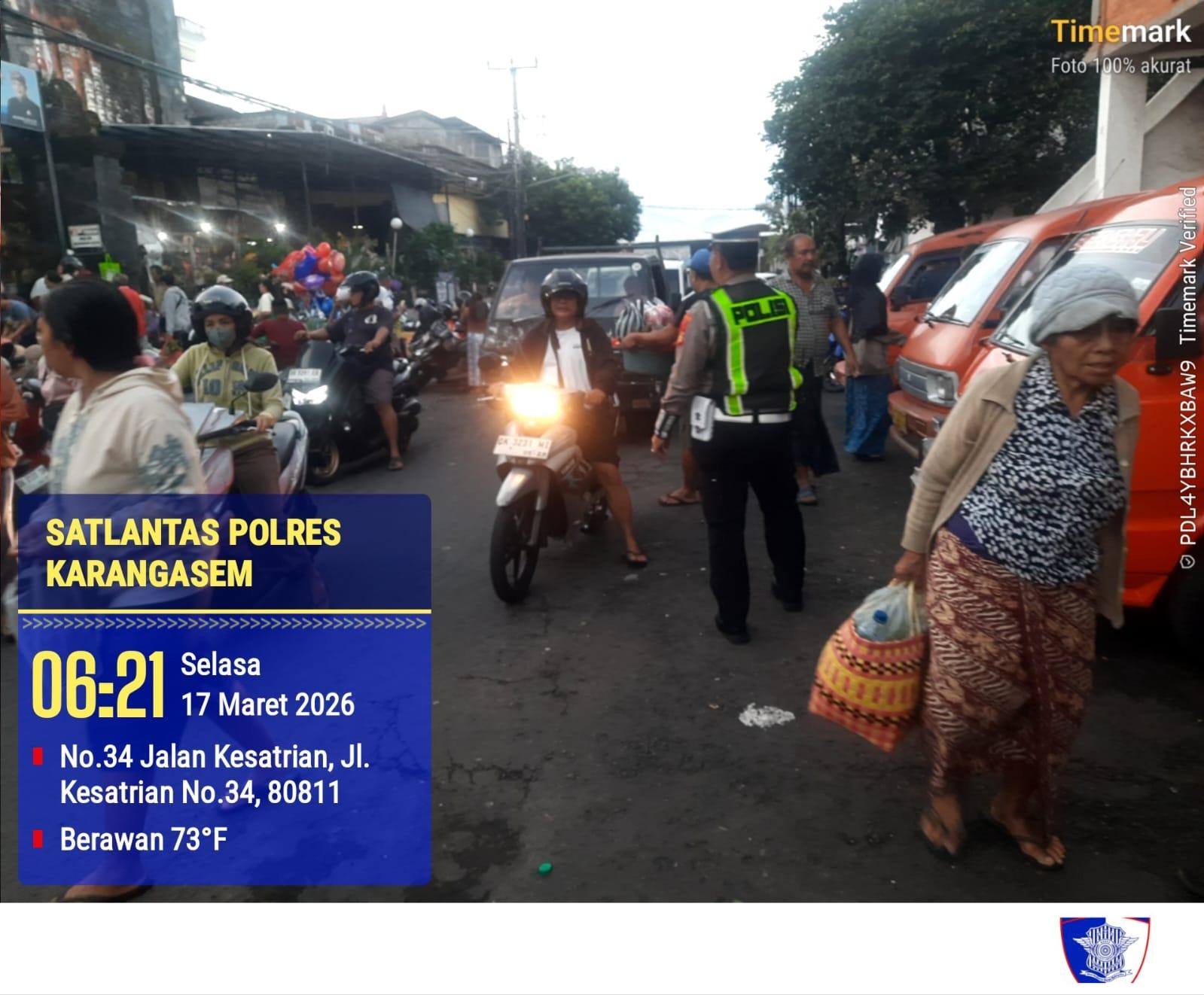 Keselamatan Pejalan Kaki Menjadi Prioritas Personel Lantas Karangasem