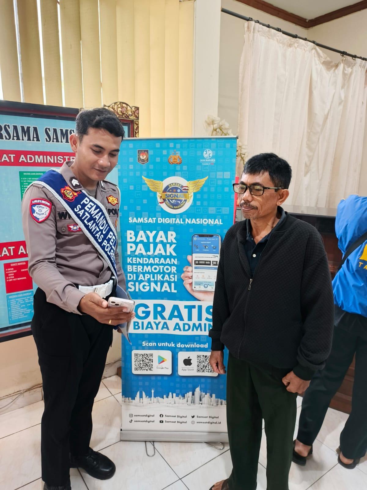 Polres Karangasem  Terus Gencarkan Aplikasi Signal Samsat, Permudah Layanan Pajak bagi Masyarakat 