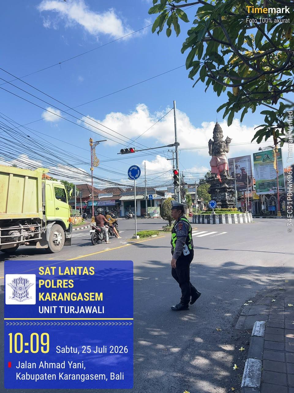 Personil Lantas Laksanakan Gatur Pagi Demi Ketertiban dan Kelancaran Arus Lalin di Ktl 1 Subagan