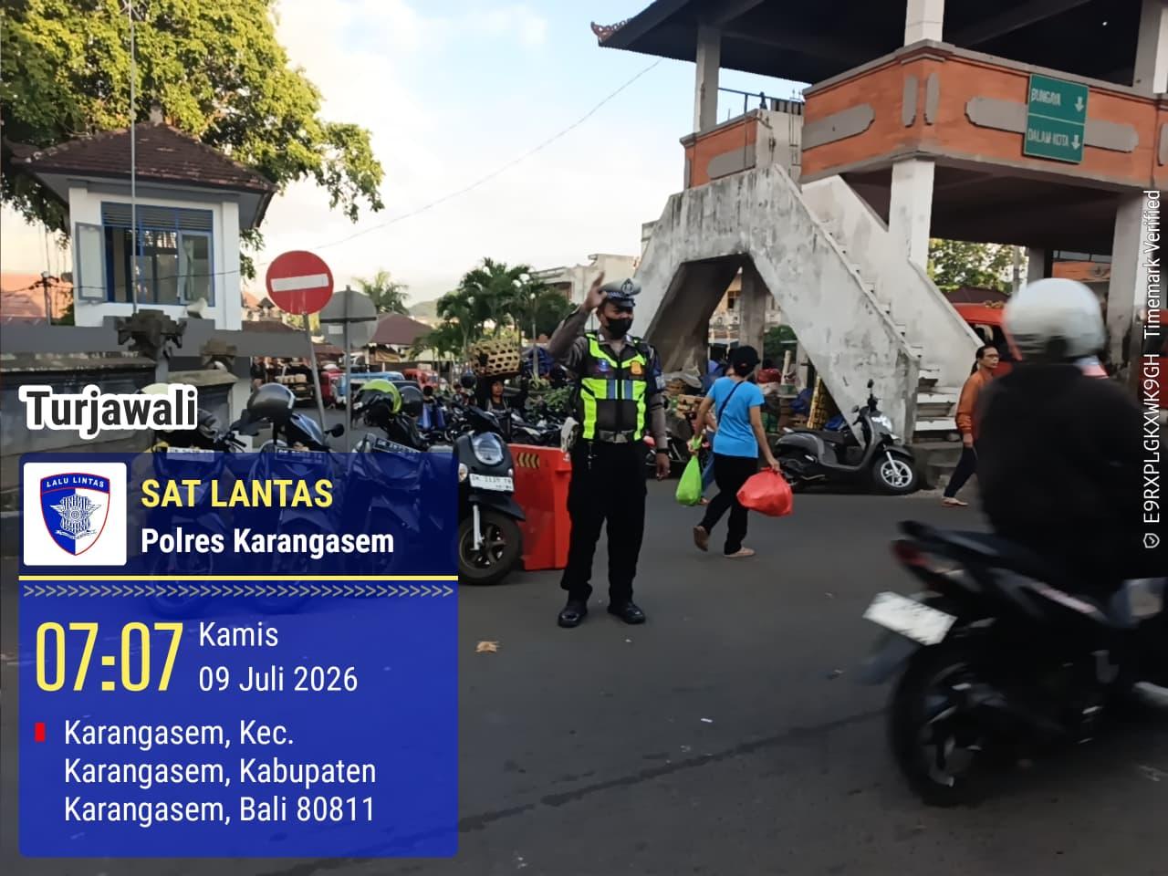 Keselamatan Pejalan Kaki Menjadi Prioritas Personel Lantas Karangasem
