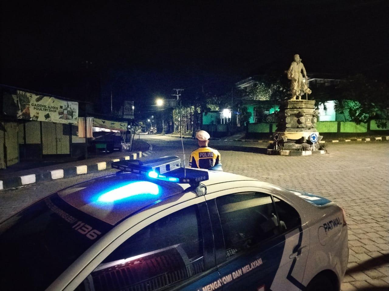 Atensi Beat 1, Unit Turjagwali Menyusuri Jalan Kesatrian, Diponogoro dan Kartini dengan Blue Light Patroli Barcode