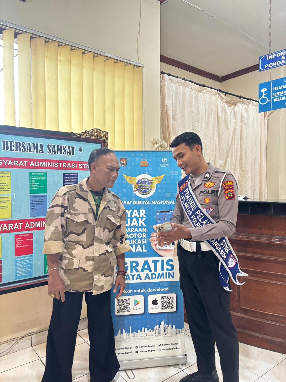 Polres Karangasem  Terus Gencarkan Aplikasi Signal Samsat, Permudah Layanan Pajak bagi Masyarakat 
