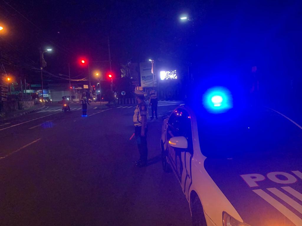 Cegah Balap Liar Sat Lantas Polres Karangasem  Gelar Patroli pada Malam Hari