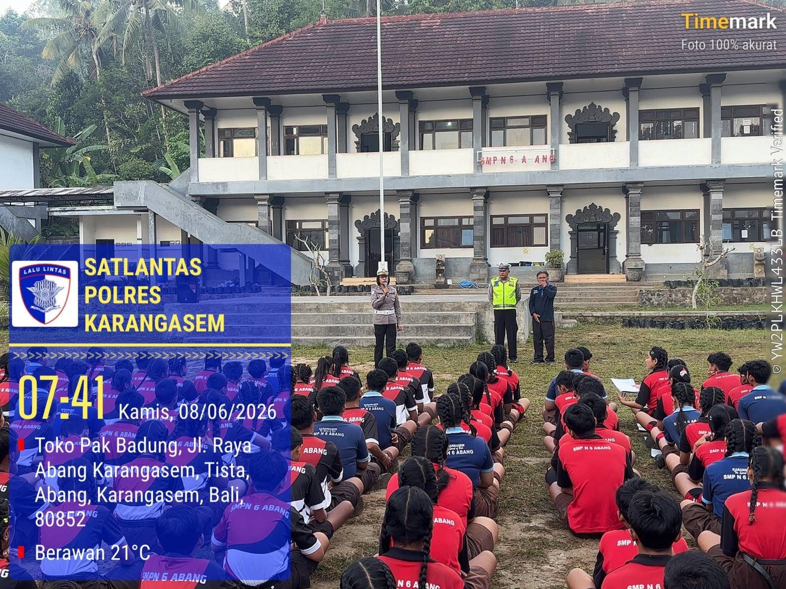 Police Goes To School