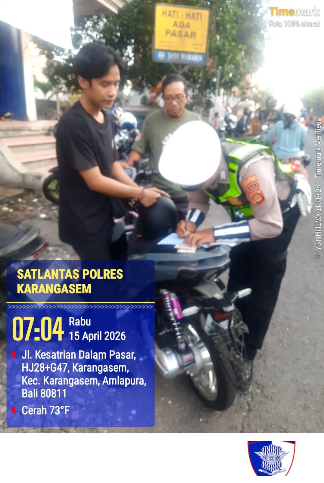 Tingkatkan Kedisiplinan Jalan Raya, Satlantas Polres Karangasem Intensifkan Tilang Manual