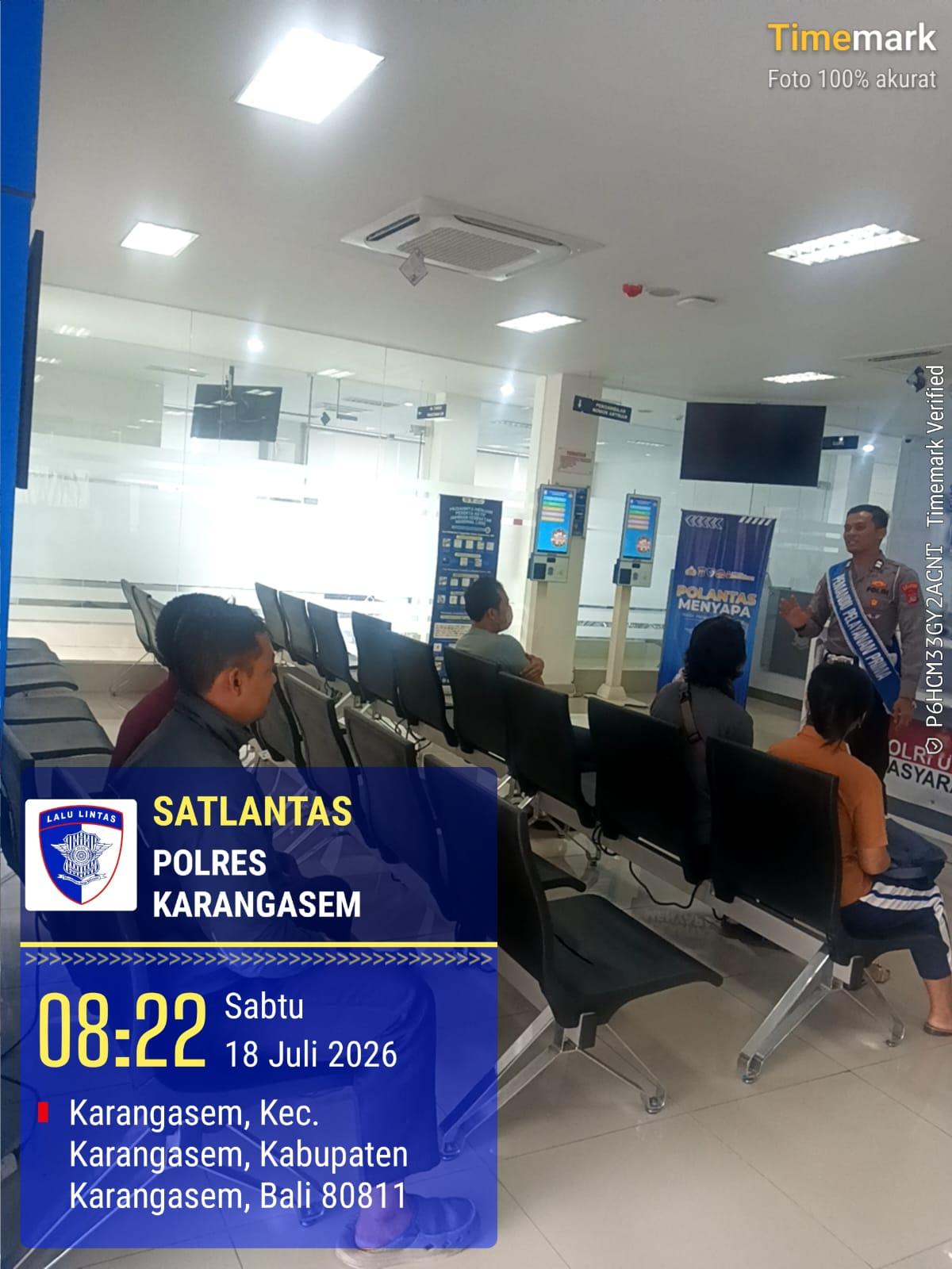 Wujudkan Pelayanan Prima, Satpas Polres Karangasem Laksanakan Pelayanan dengan Senyum, Sapa, Salam