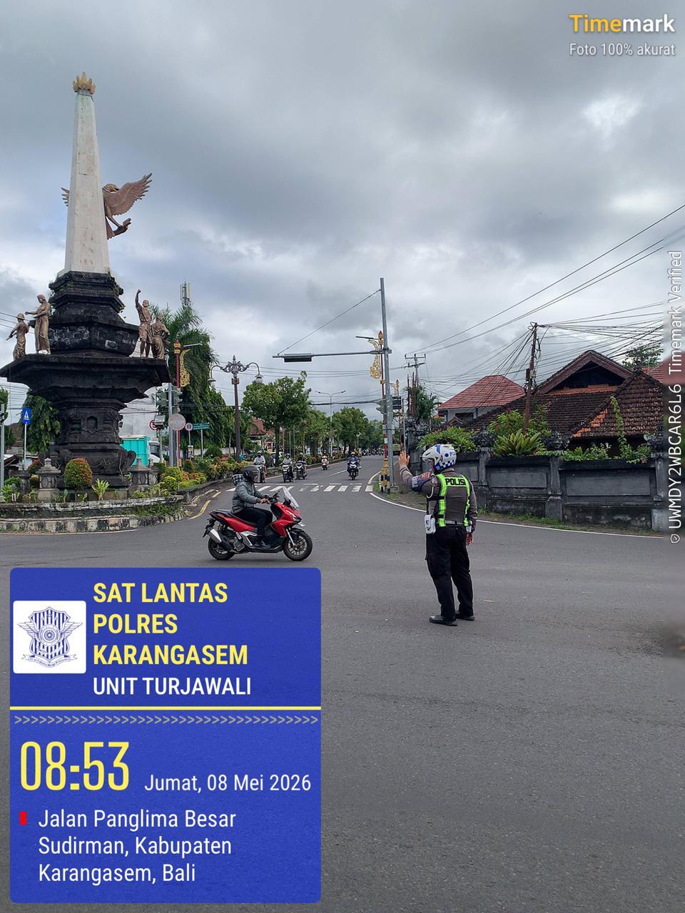 Agar Terciptanya Kelancaran Lalu Lintas Personil Lantas Melaksanakan Penjagaaan Dan Pengaturan di Ktl 2