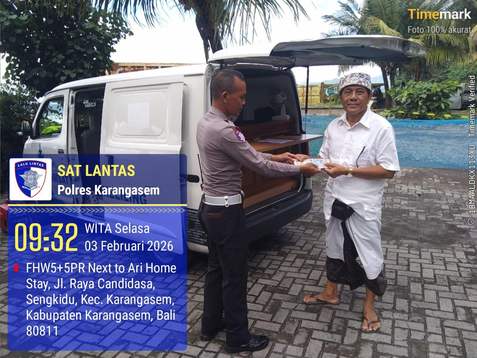 Sat Lantas Karangasem Berikan Pelayanan SAMSAT Keliling