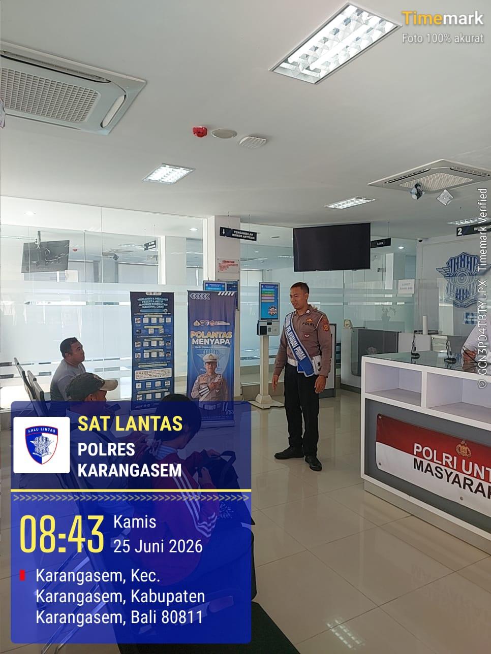 Pemandu Pelayanan Tingkatkan Pelayanan SIM dan Edukasi Pengendara untuk Cegah Laka Lantas