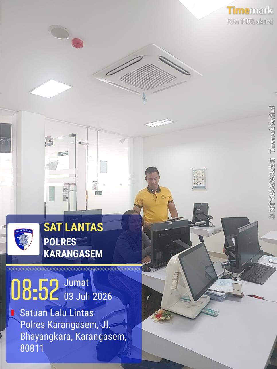 Personil Lantas Laksanakan Teori Avis Komputerisasi Bagi Pemohon SIM Baru
