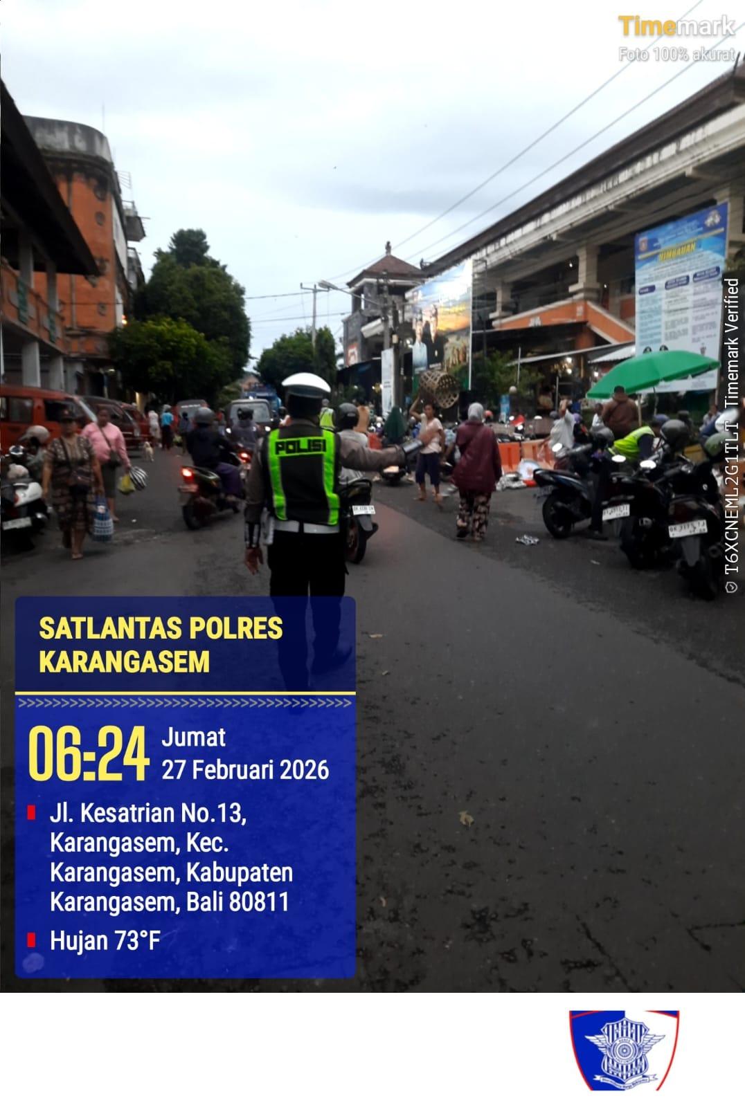 Pasar Timur Amlapura terpantau aman  pada saat pagi hari