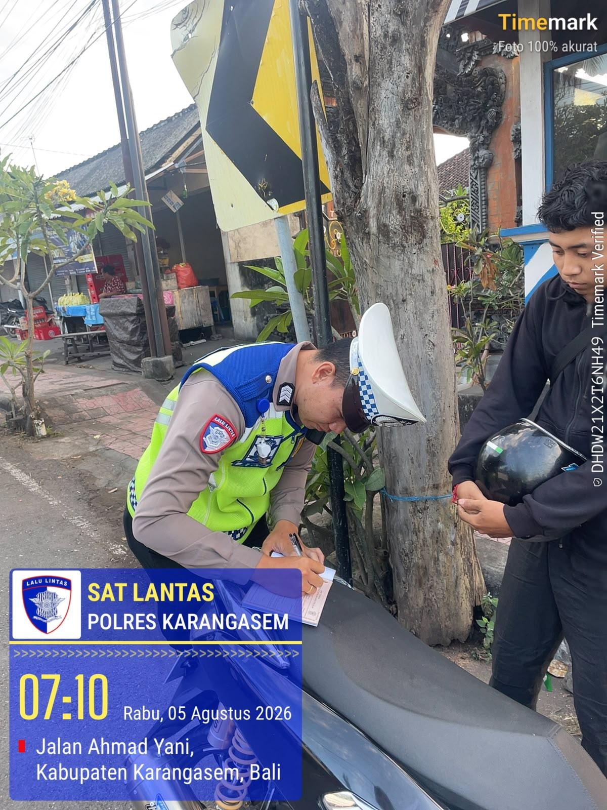 Zero Kenalpot Brong, Unit Turjawali Berikan Tilang Manual Terhadap Masyarakat di Jalan A. Yani
