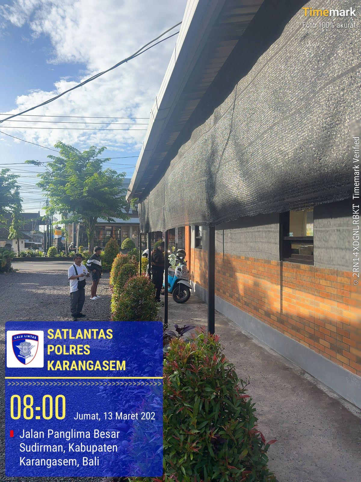 Pelayanan Samsat Drive Thru Polres Karangasem