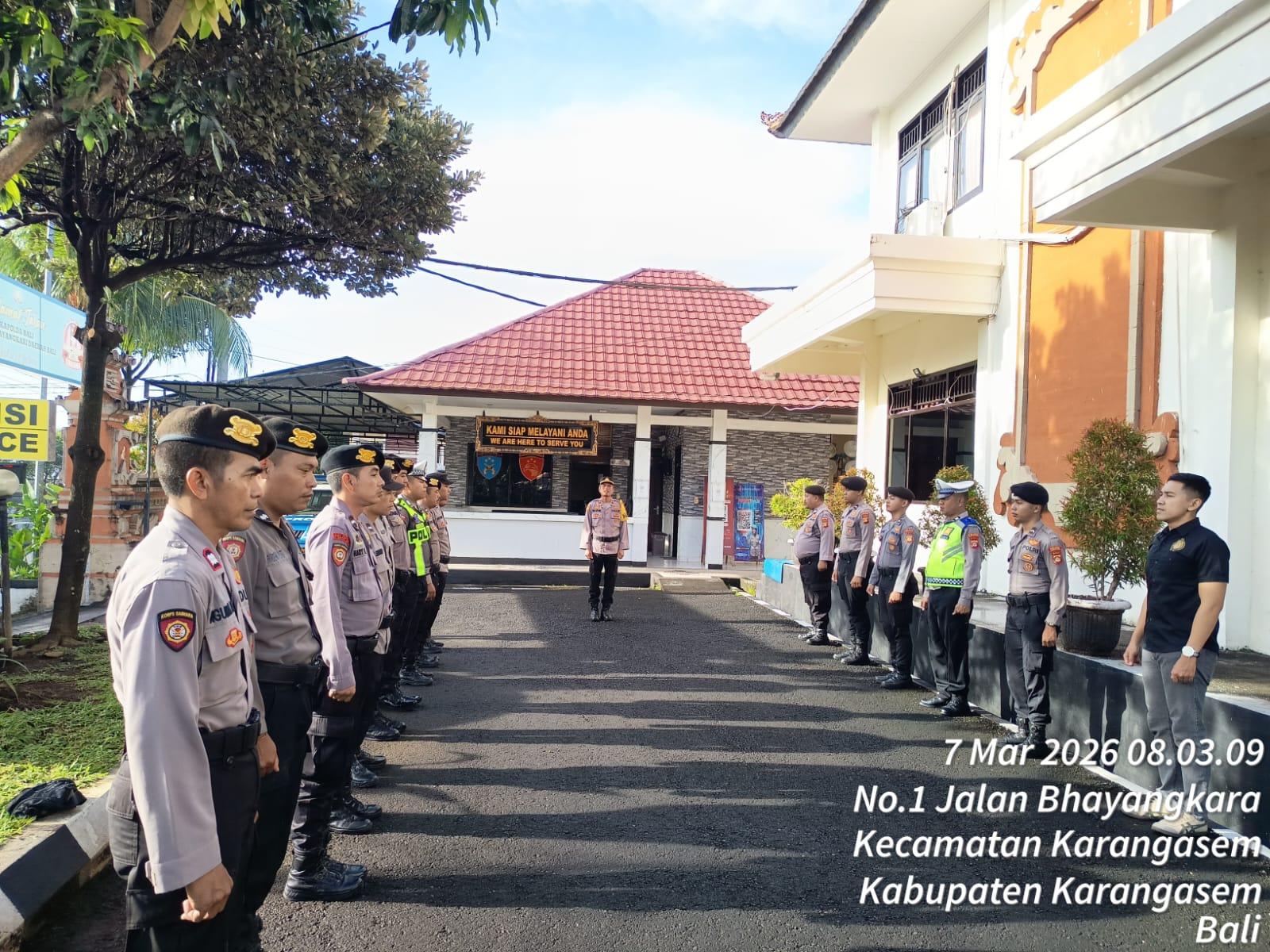 Laksanakan Tugas Piket Mako, Sat Lantas Polres Karangasem Ikuti Serah Terima Tugas Jaga