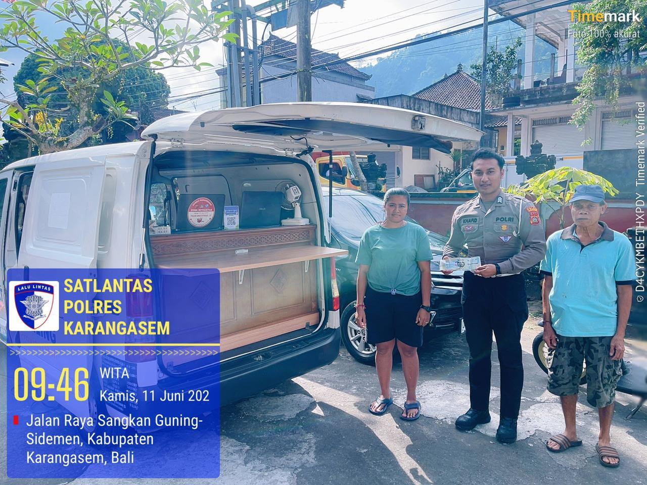 Sat Lantas Karangasem Berikan Pelayanan SAMSAT Keliling