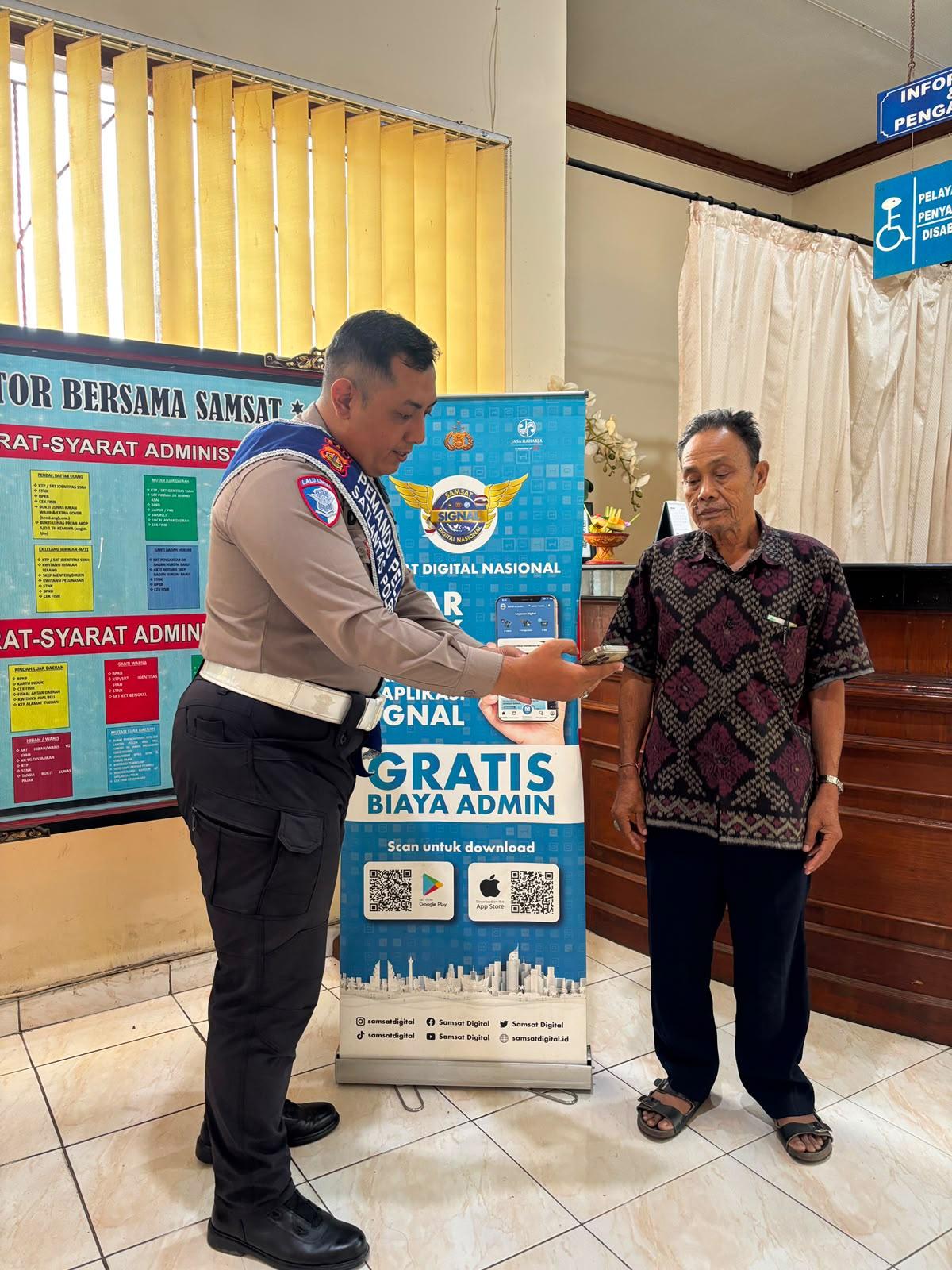 Polres Karangasem  Terus Gencarkan Aplikasi Signal Samsat, Permudah Layanan Pajak bagi Masyarakat 