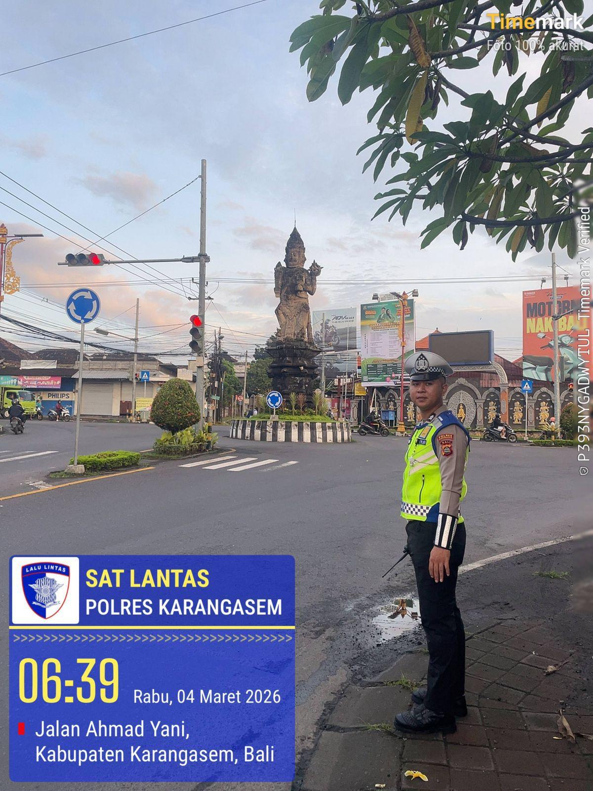 Personil Lantas Laksanakan Gatur Pagi Demi Ketertiban Dan Kelancaran Arus Lalin Di Ktl 1 Subagan