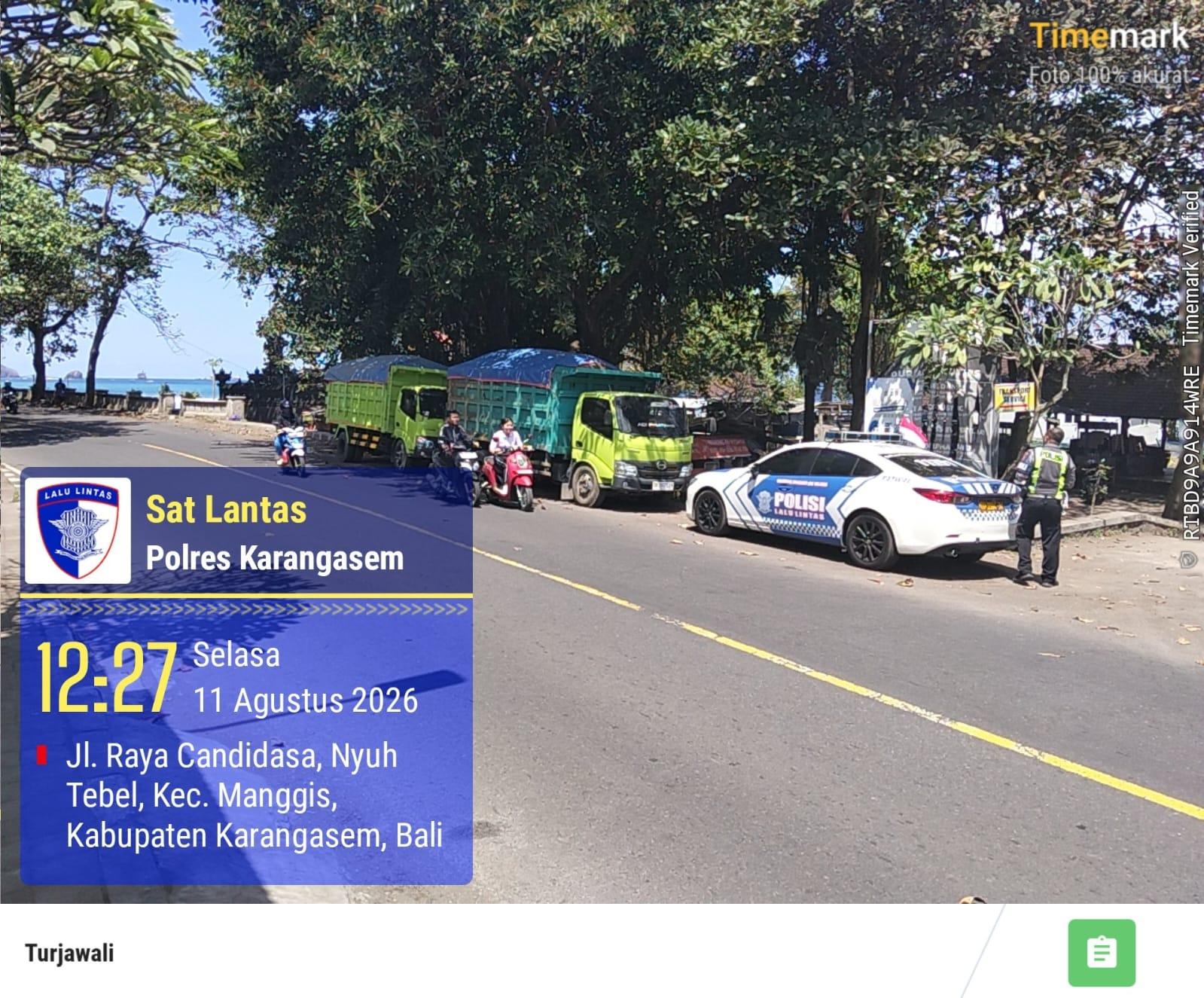 Satlantas Polres Karangasem Berikan Himbauan Parkir Truk di Obyek Wisata Candidasa