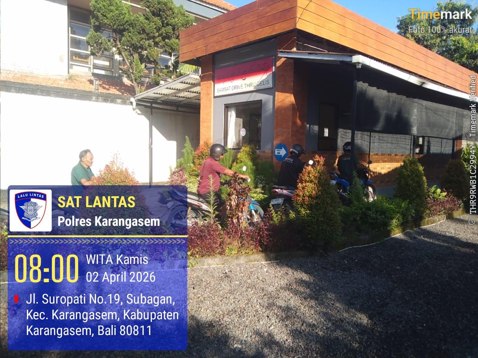 Pelayanan Samsat Drive Thru Polres Karangasem