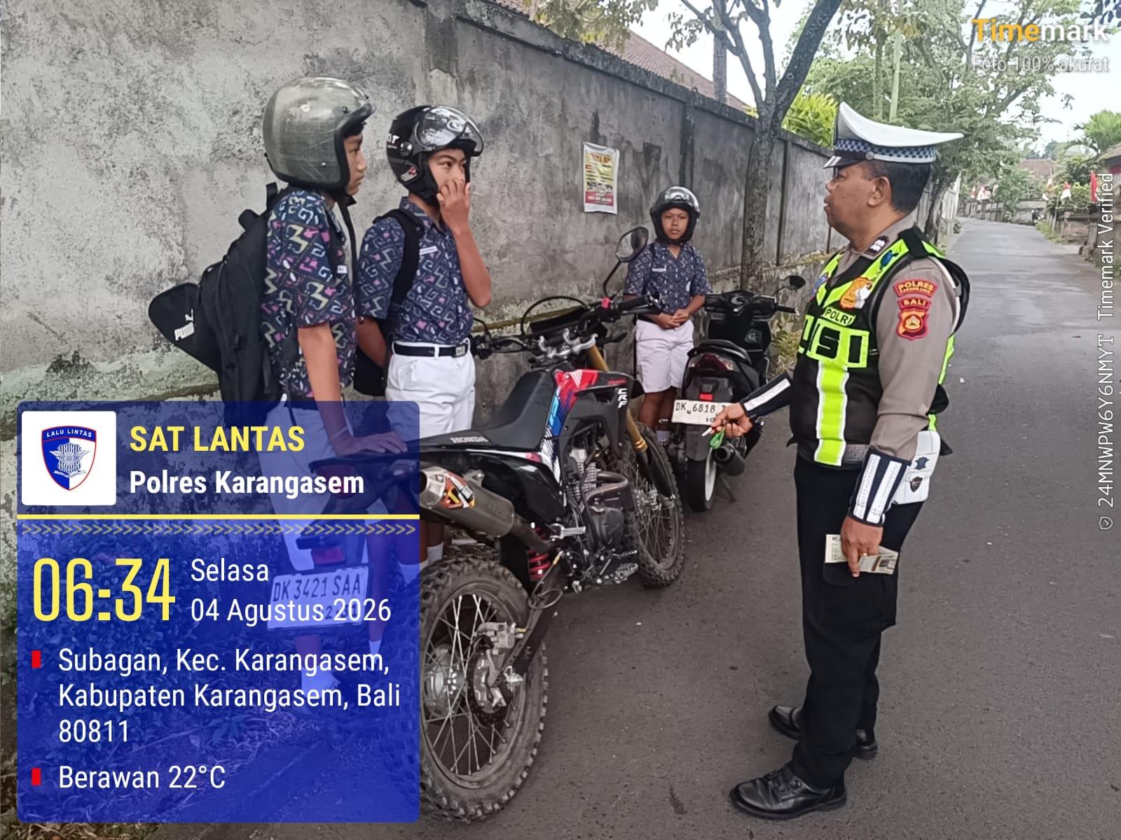Gunakan Kenalpot Brong, Sat Lantas Polres Karangasem Berikan TindakanTilang terhadap Pelajar