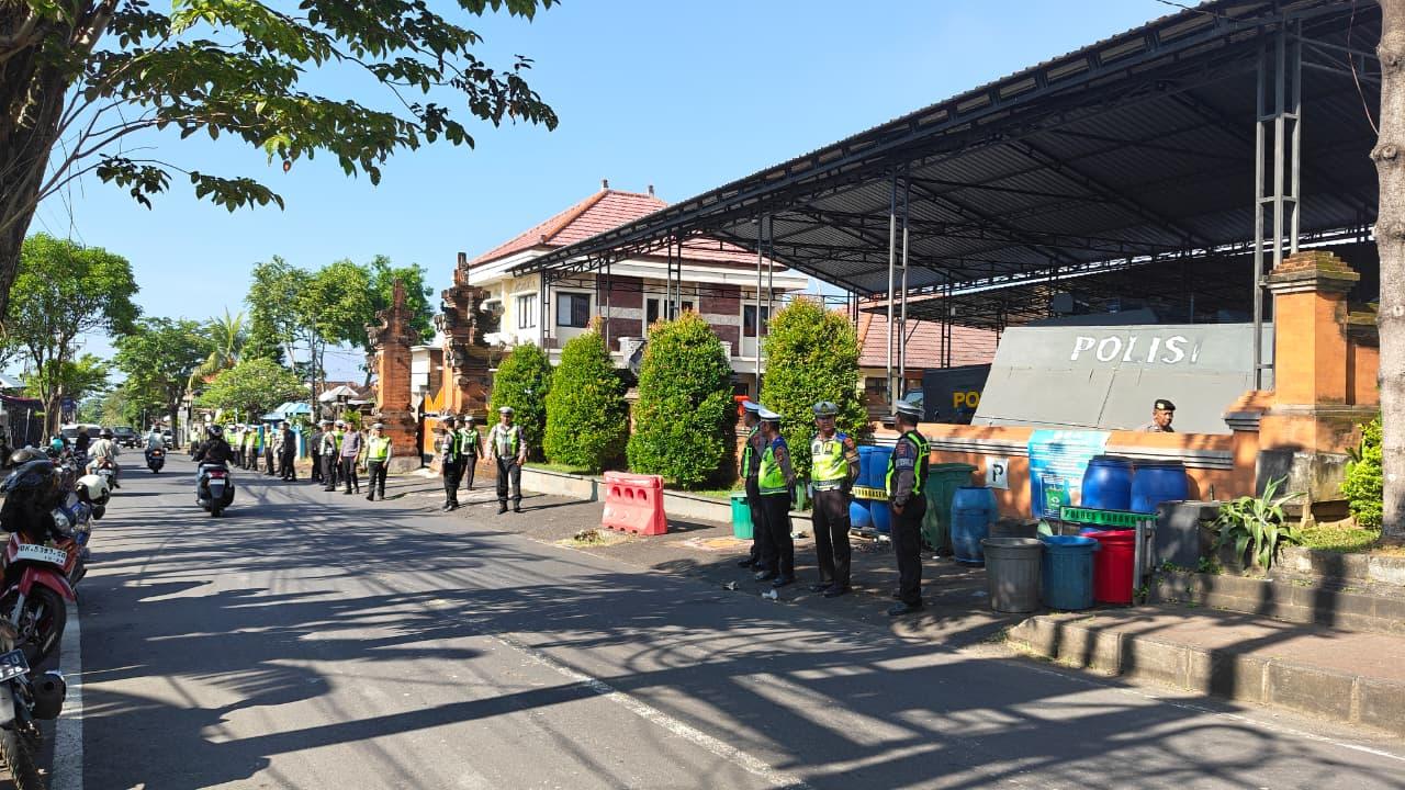 Sat Lantas Polres Karangasem Matangkan Persiapan Sispam Mako dan Rekayasa Lalu Lintas dalam Persiapan May day