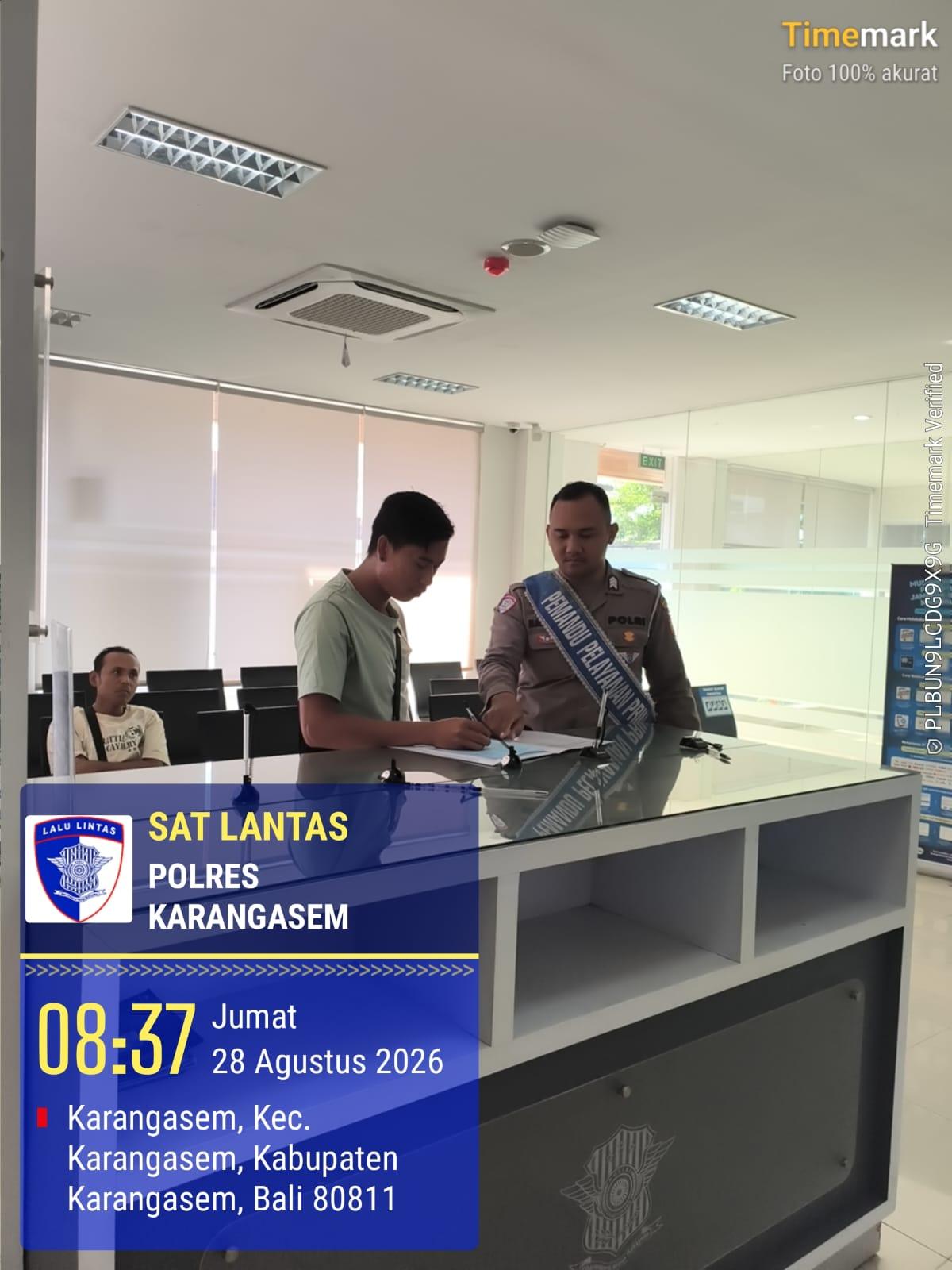 Wujudkan Pelayanan Prima, Satpas Polres Karangasem Laksanakan Pelayanan dengan Senyum, Sapa, Salam