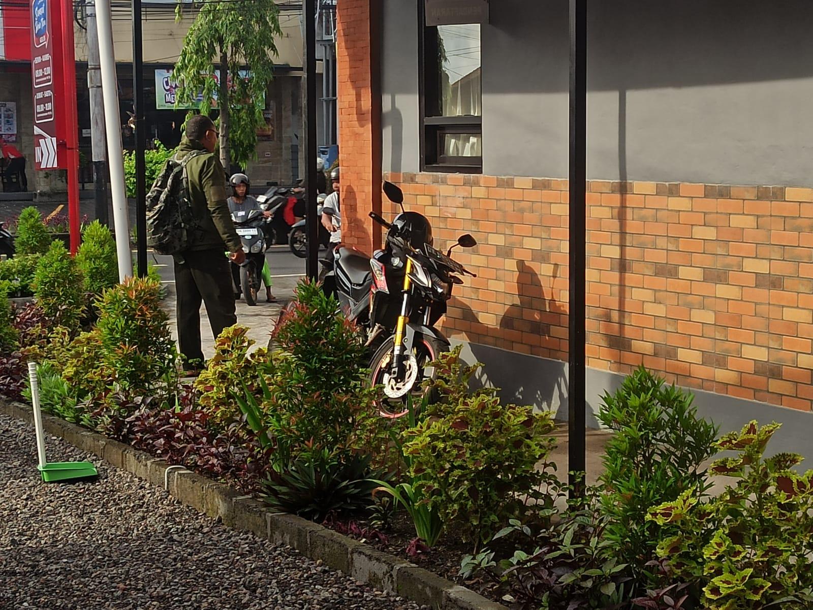  Pelayanan Samsat Drive Thru Polres Karangasem