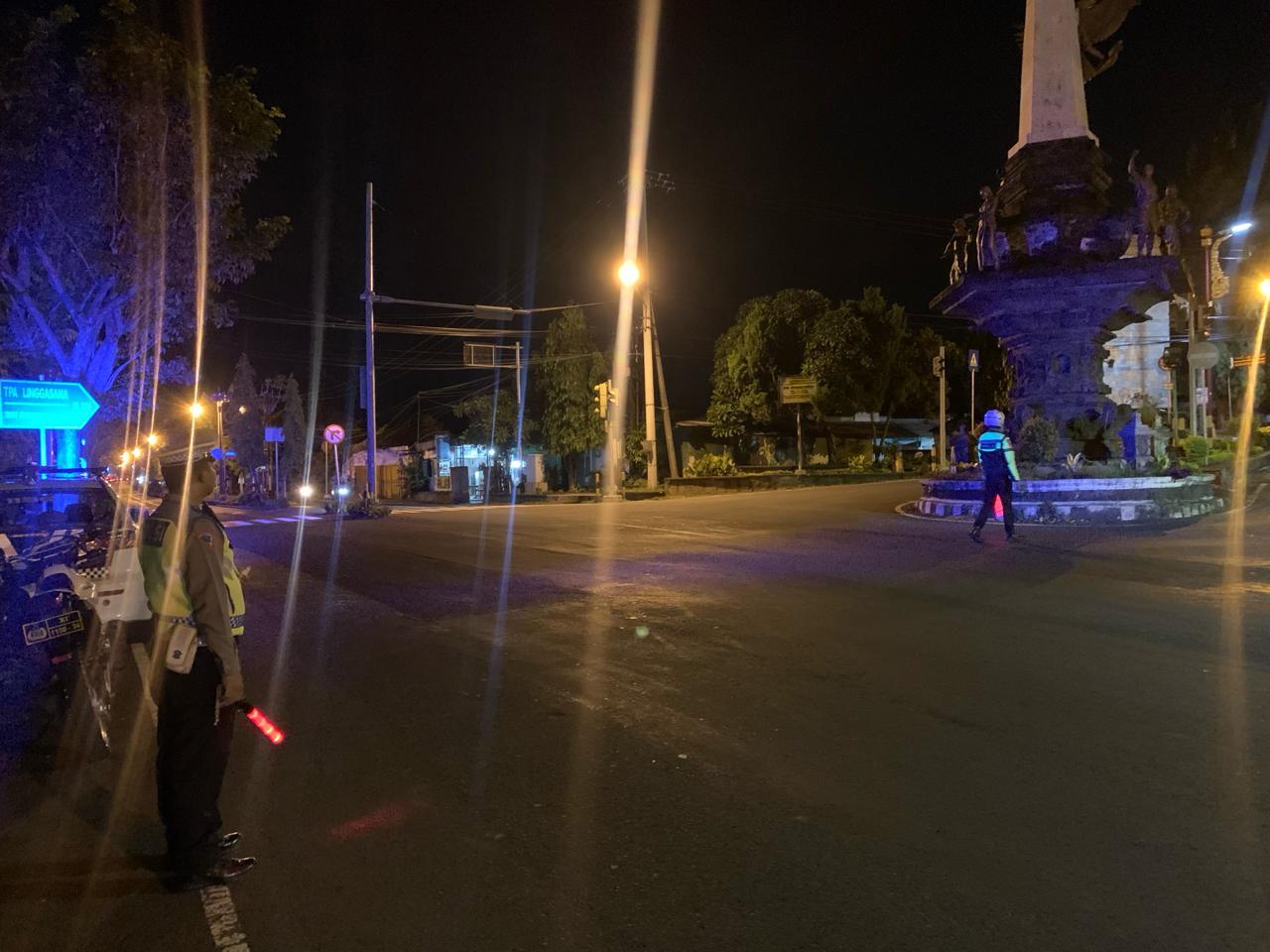 Cegah Balap Liar Sat Lantas Polres Karangasem  Gelar Patroli pada Malam Minggu